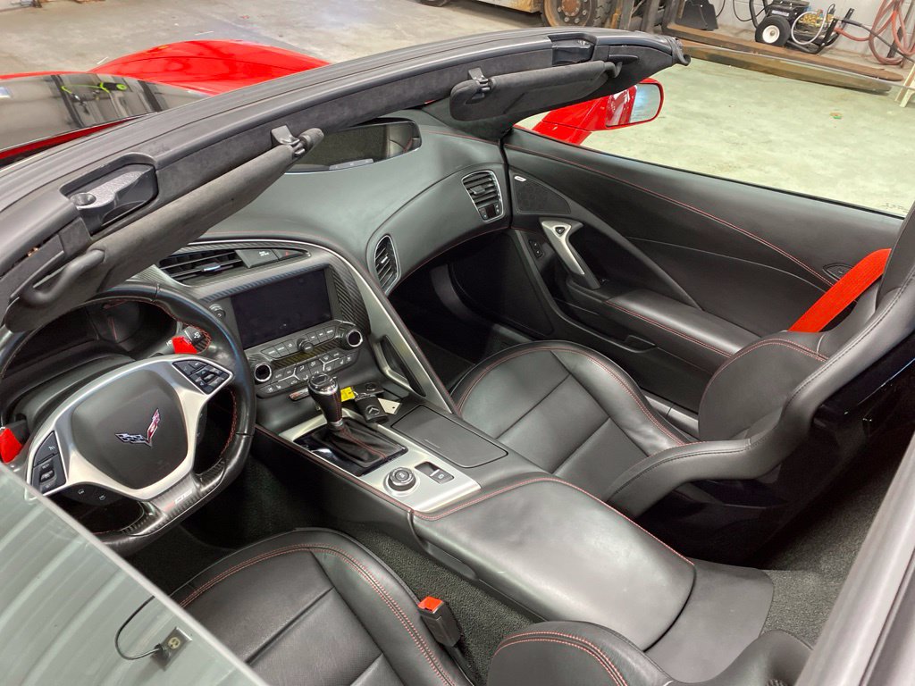 Used 2019 Chevrolet Corvette Z06 RWD image 11