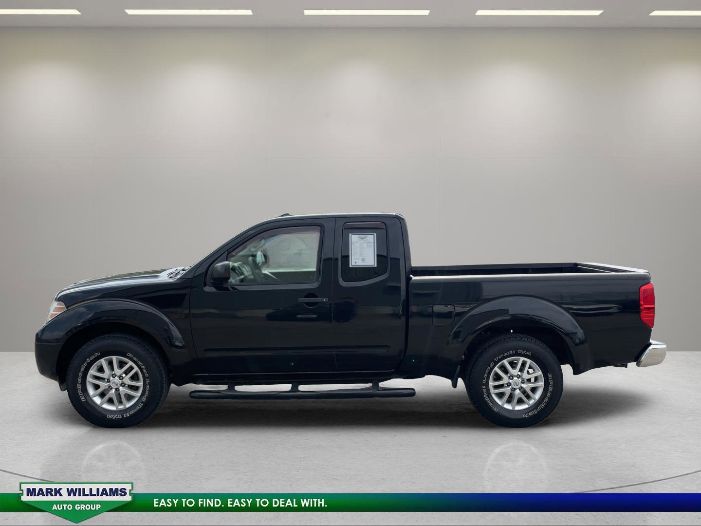 Used 2015 Nissan Frontier SV image 7