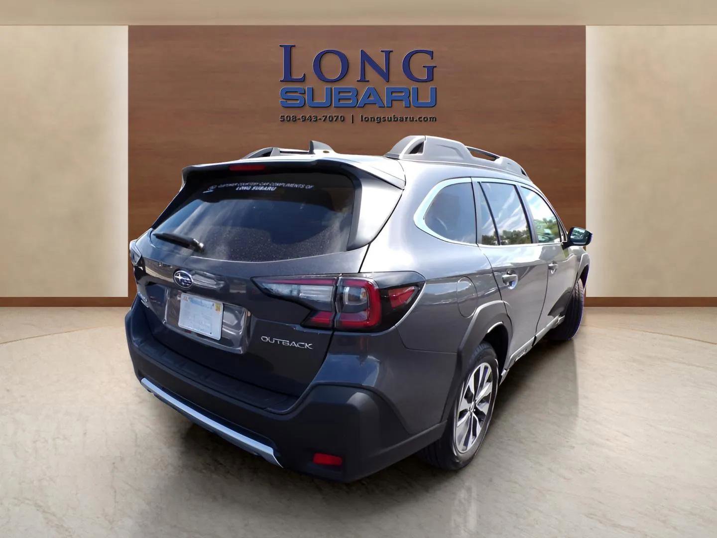 Used 2025 Subaru Outback Limited image 4