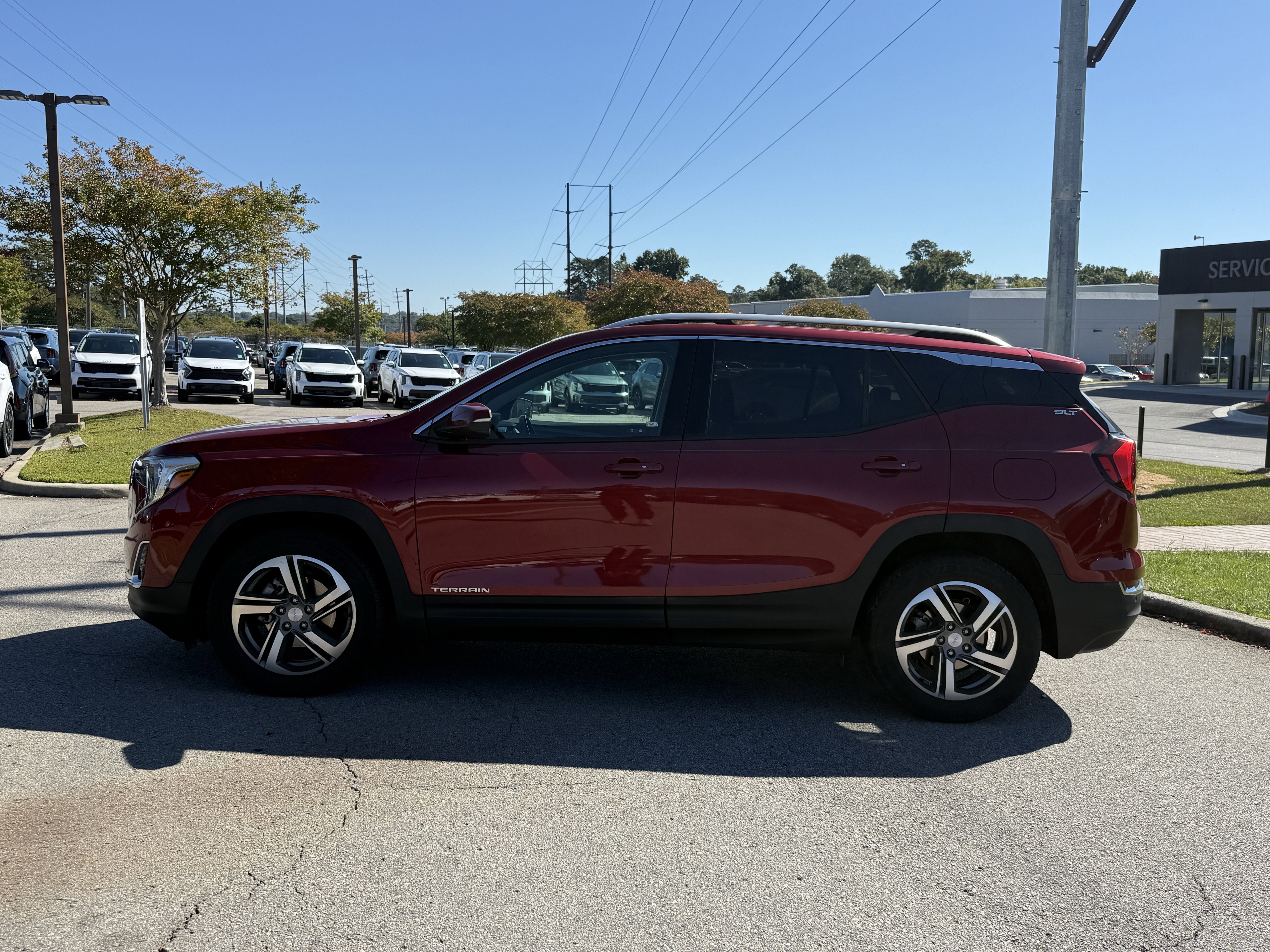 Used 2019 GMC Terrain SLT w/ Preferred Package image 2