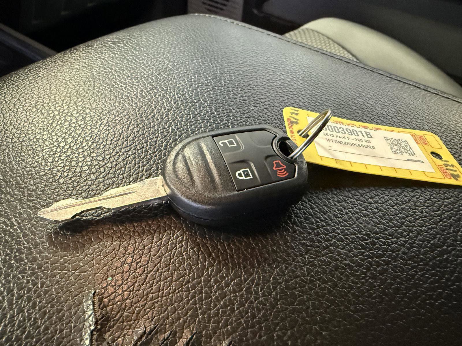 Used 2013 Ford F250 XLT w/ XLT Interior Pkg image 30