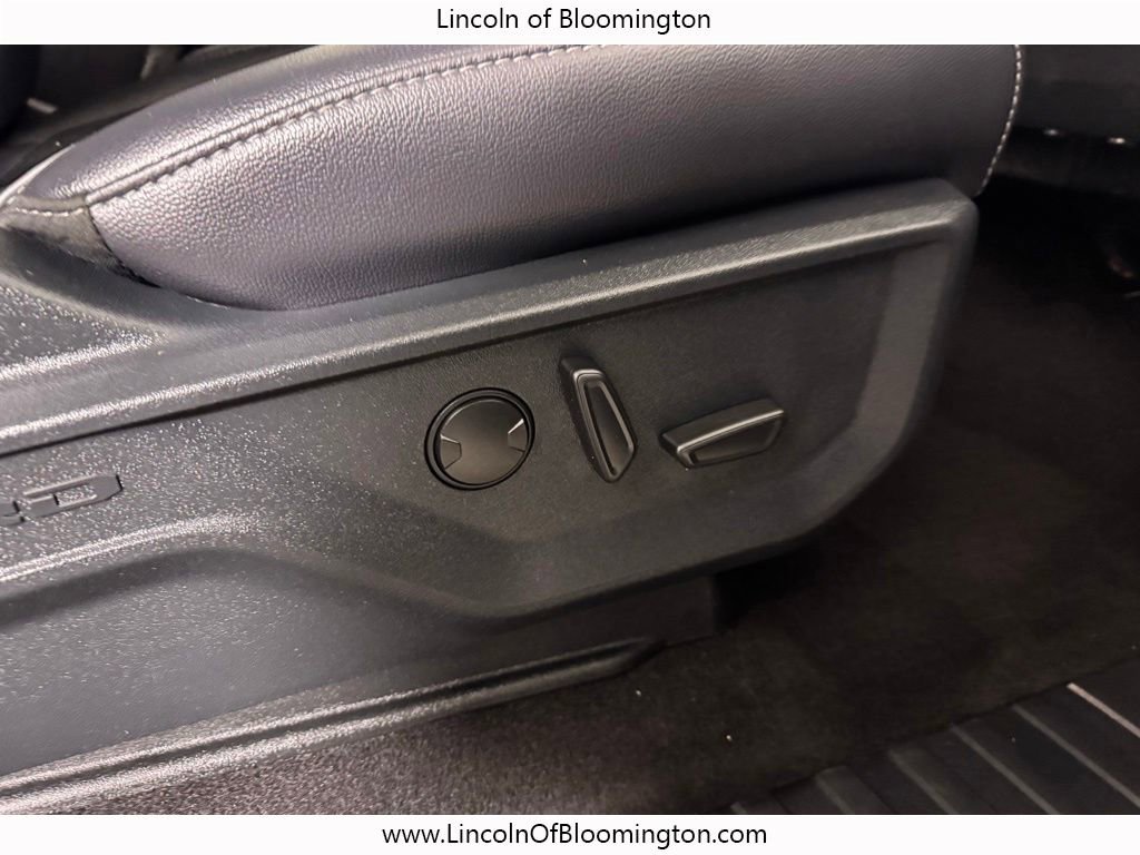 Used 2025 Ford F150 Lariat AWD/4WD image 20