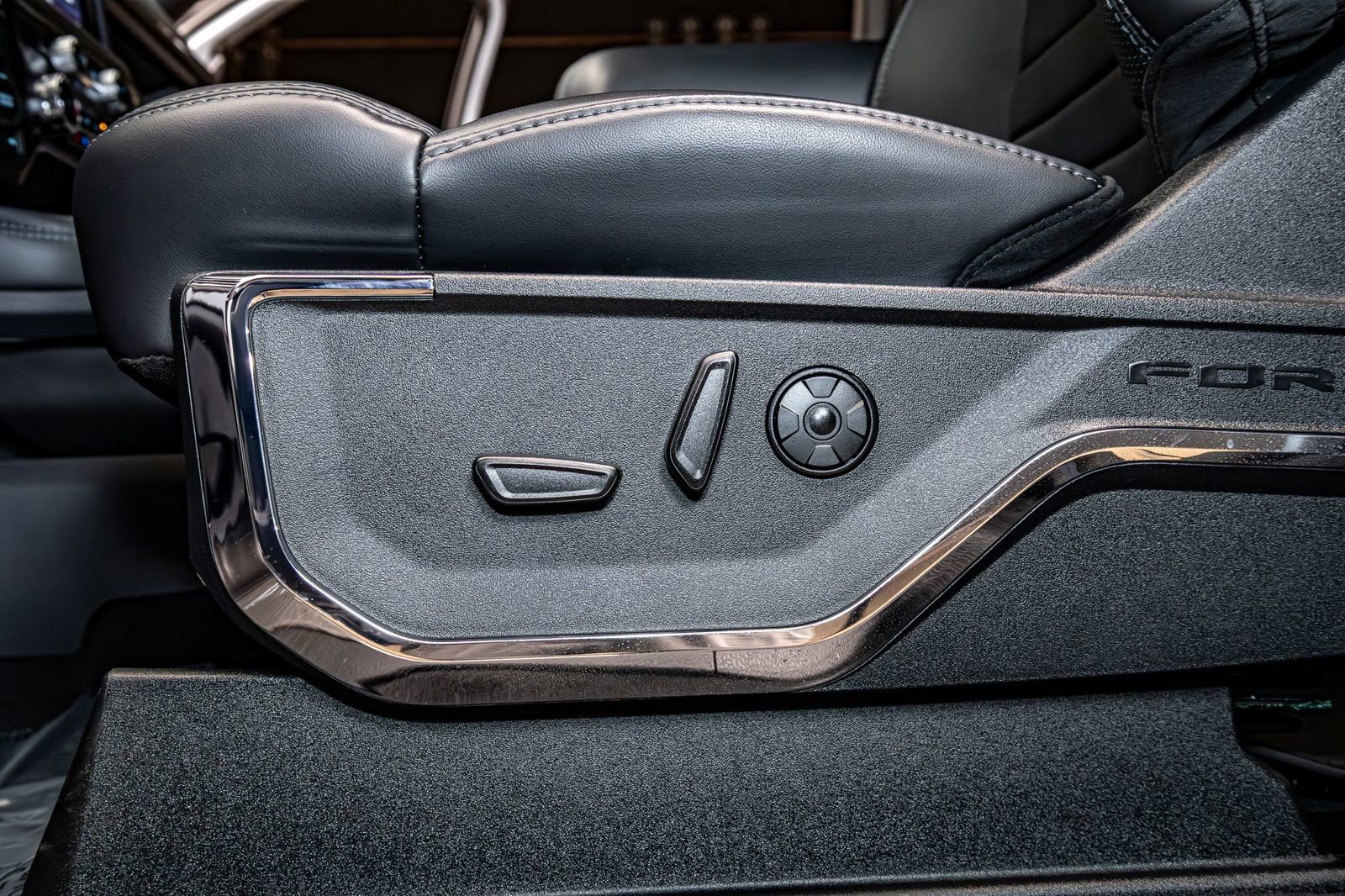 Used 2026 Ford F250 Platinum image 22