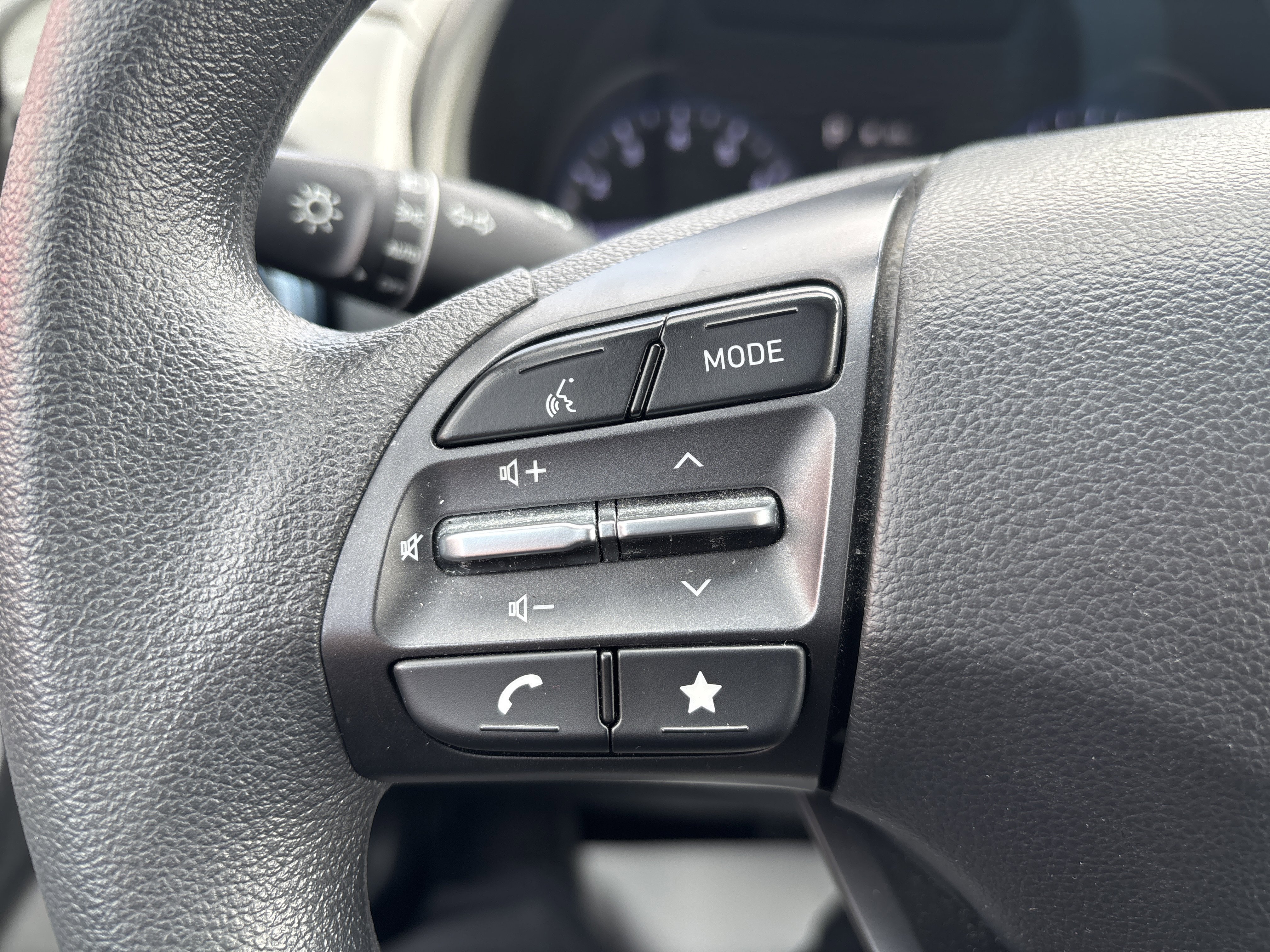 Used 2022 Hyundai Kona SEL image 19