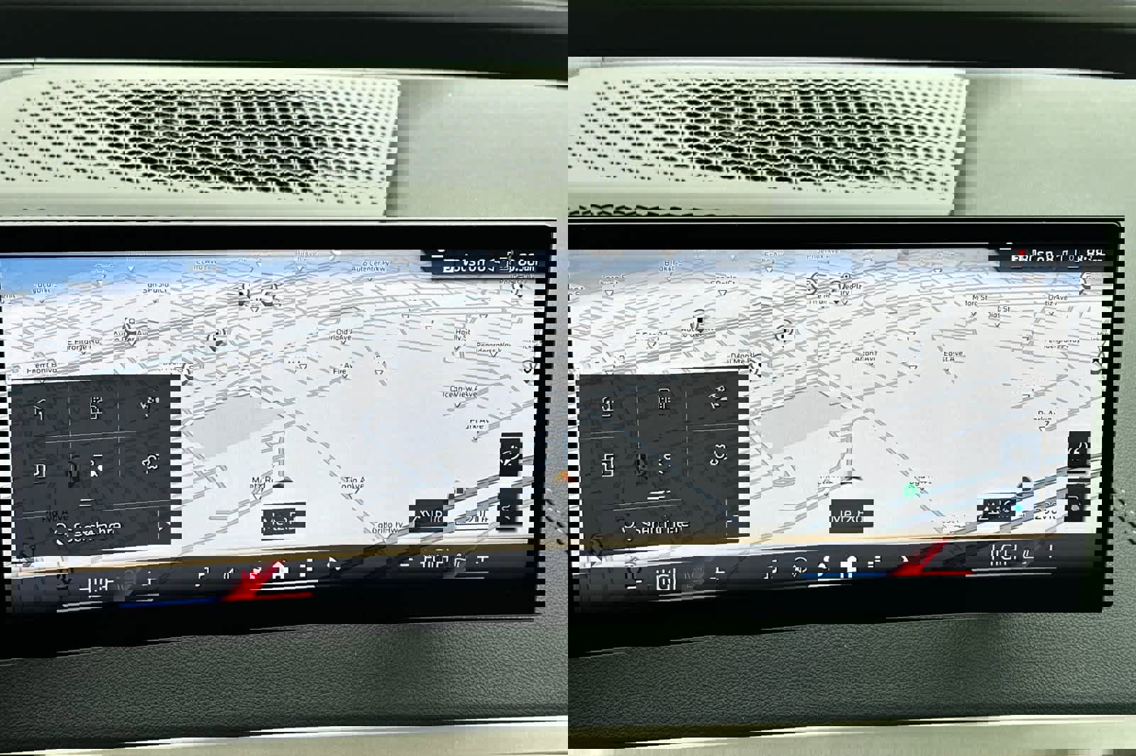 Used 2026 BMW iX xDrive45 w/ Executive Package image 21