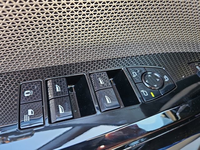 New 2025 BMW 760i xDrive image 34