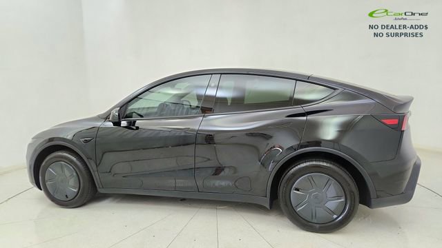 Used 2026 Tesla Model Y 2WD image 4