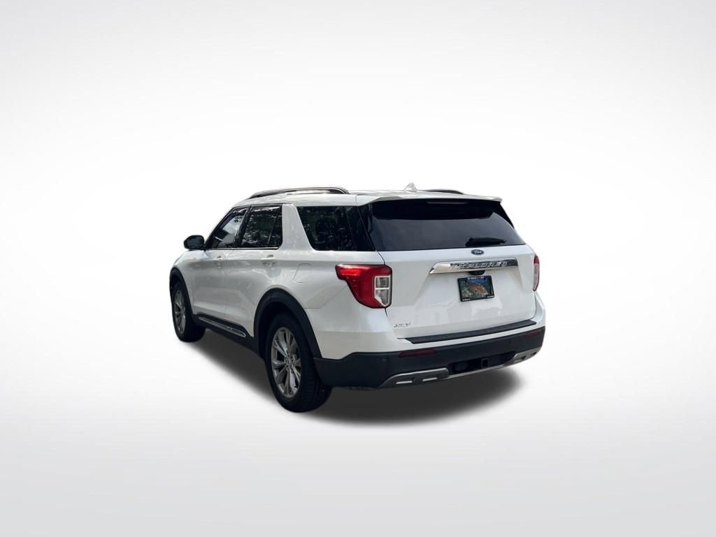 Used 2023 Ford Explorer XLT w/ Equipment Group 202A RWD image 6