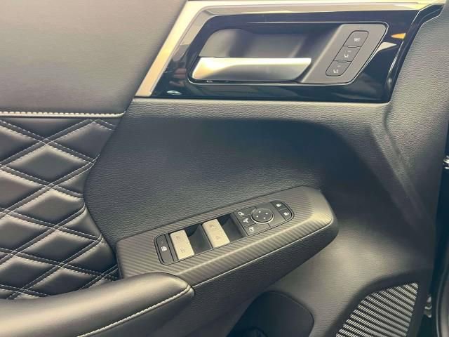 New 2026 Nissan Rogue Platinum AWD/4WD image 13