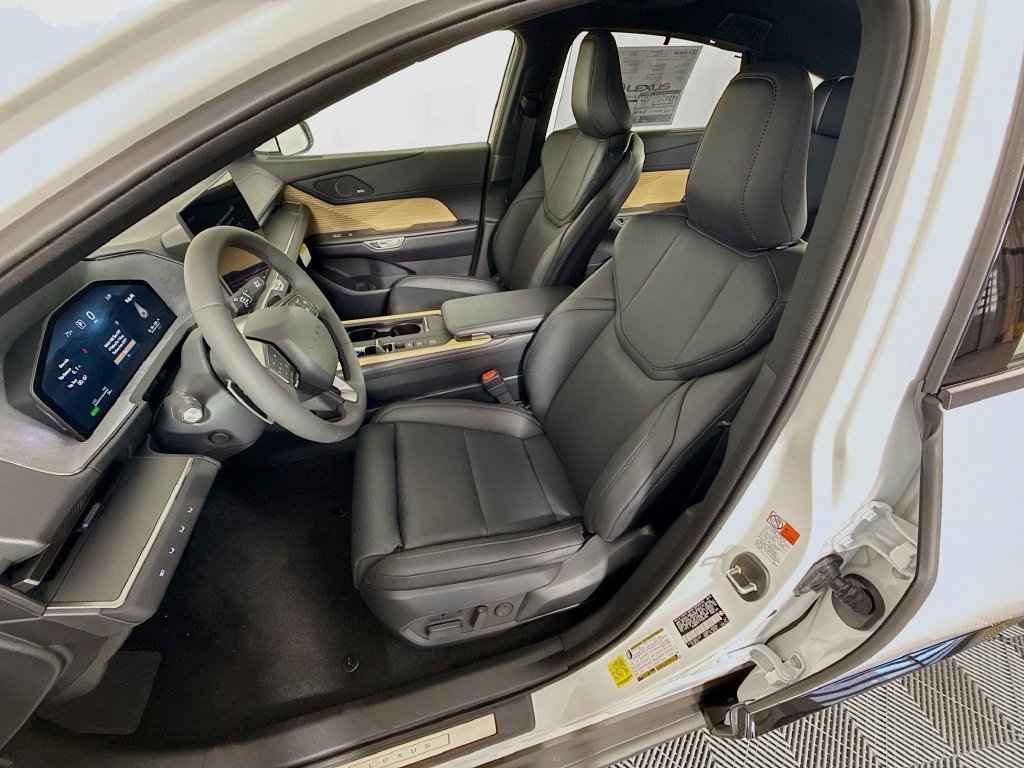 New 2026 Lexus ES 350e w/ Accessory Package (Z1) FWD image 16