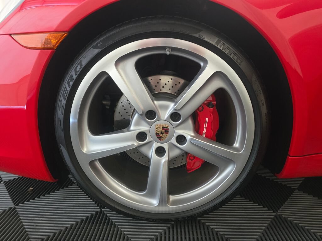 Used 2015 Porsche 911 Carrera S RWD image 30