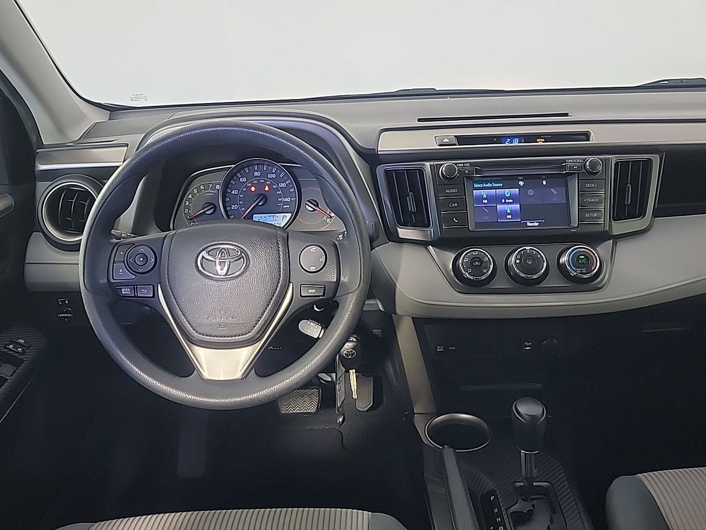 Used 2015 Toyota RAV4 LE image 20