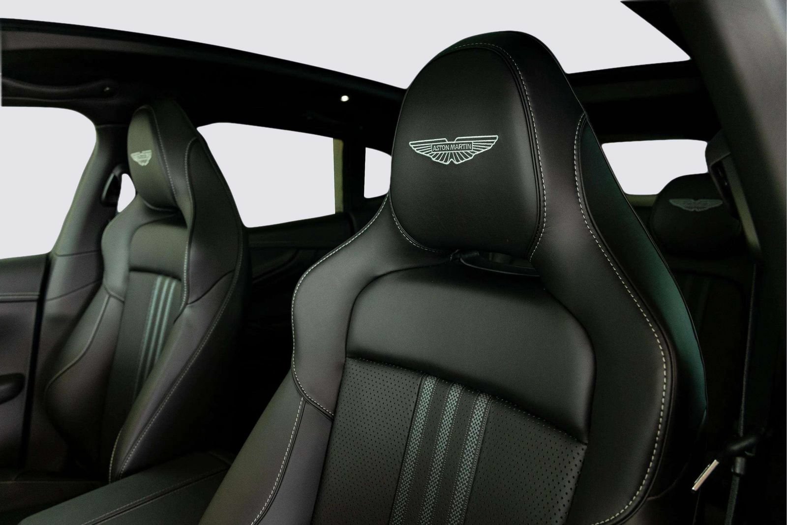 New 2026 Aston Martin DBX 707 AWD/4WD image 16