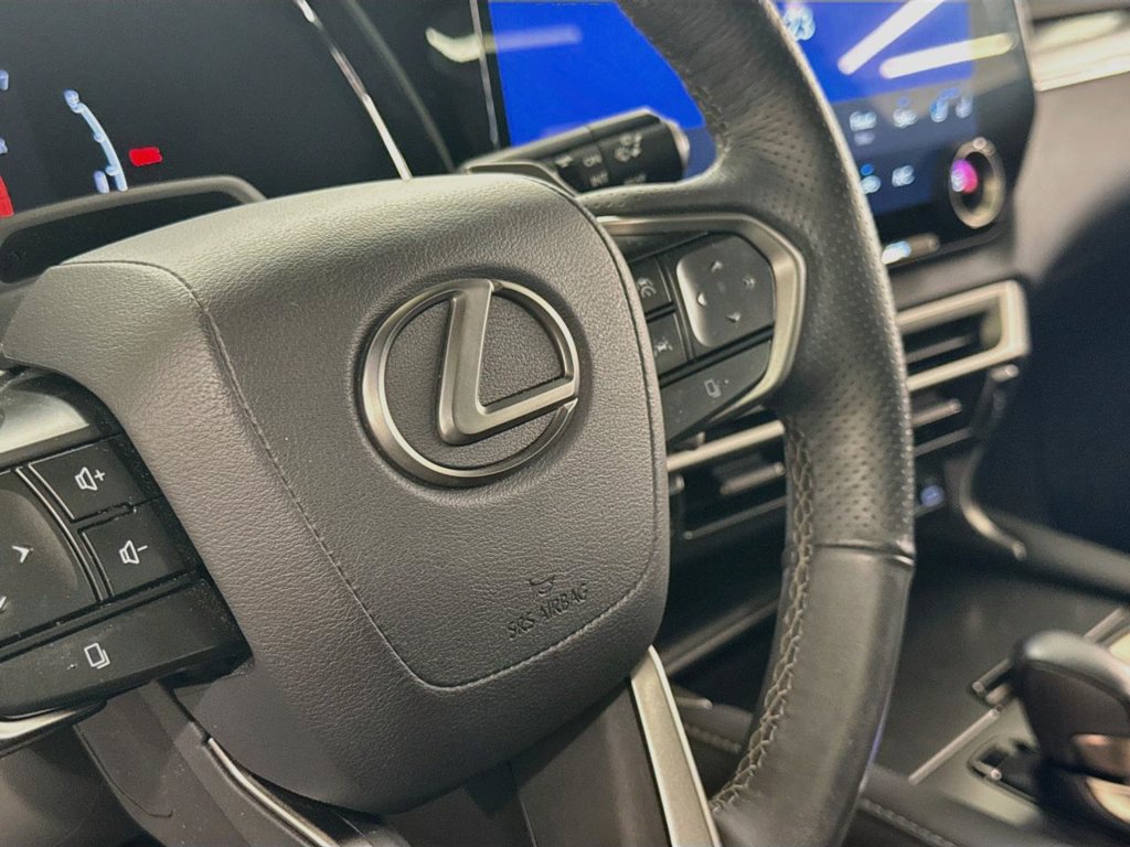Used 2024 Lexus RX 350 AWD image 19