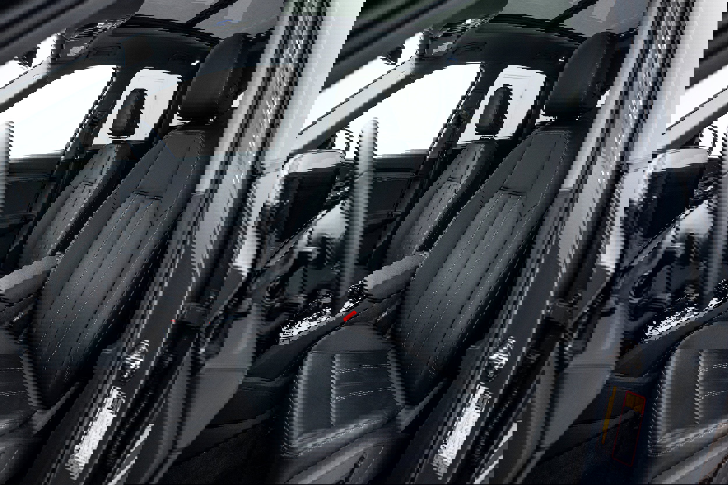 Certified 2025 Audi Q6 e-tron Premium w/ Convenience Package image 13