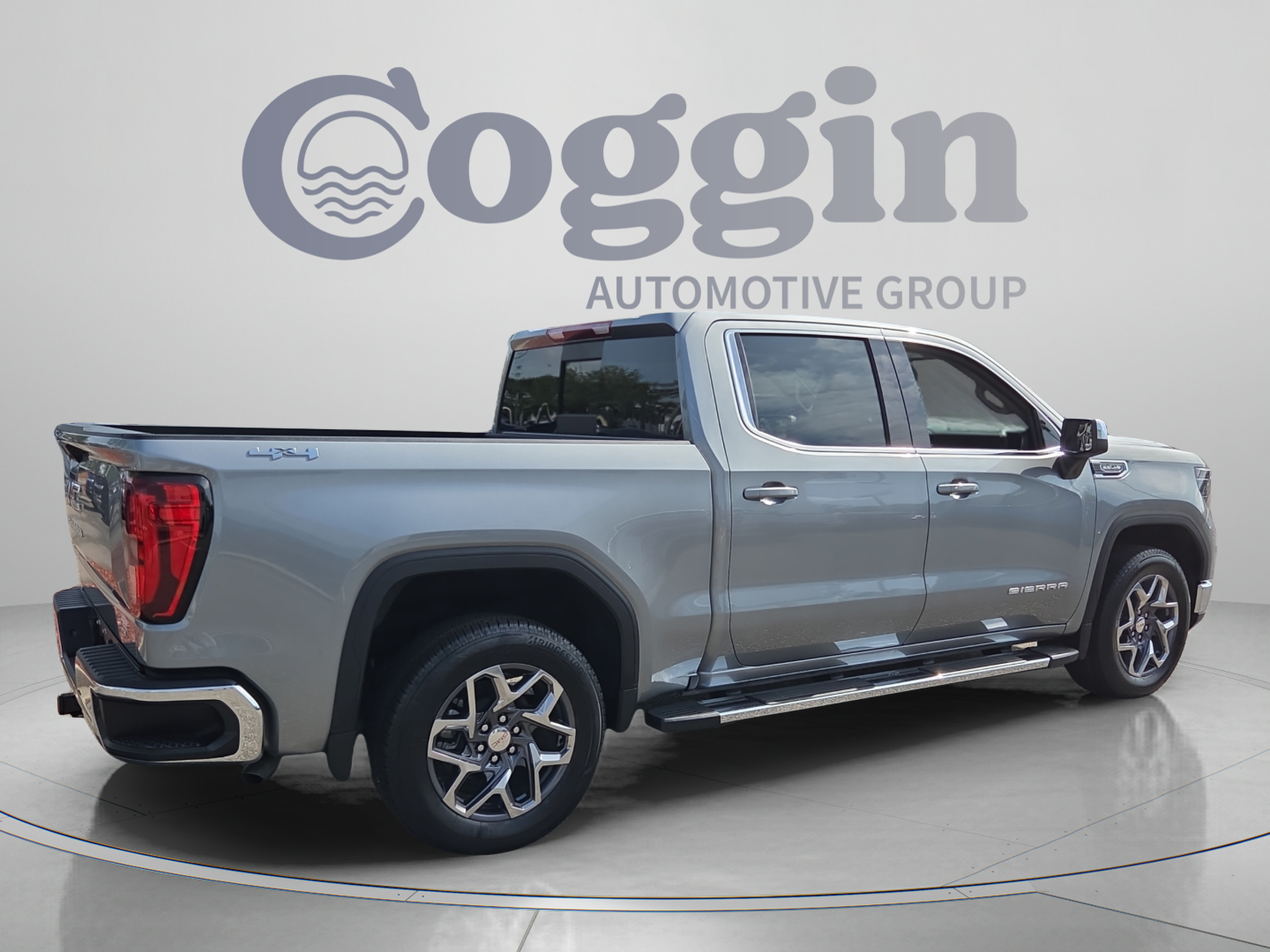 New 2026 GMC Sierra 1500 SLE w/ Preferred Package AWD/4WD image 5