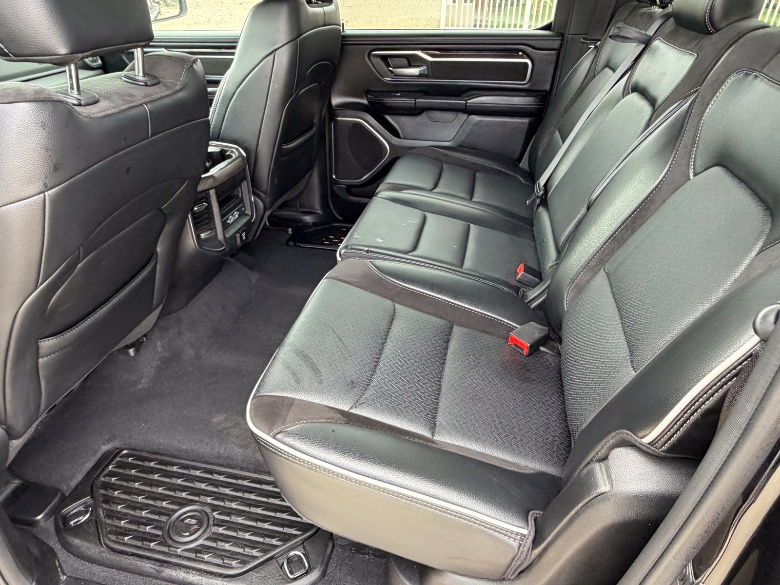 Used 2026 RAM 1500 Laramie AWD/4WD image 43