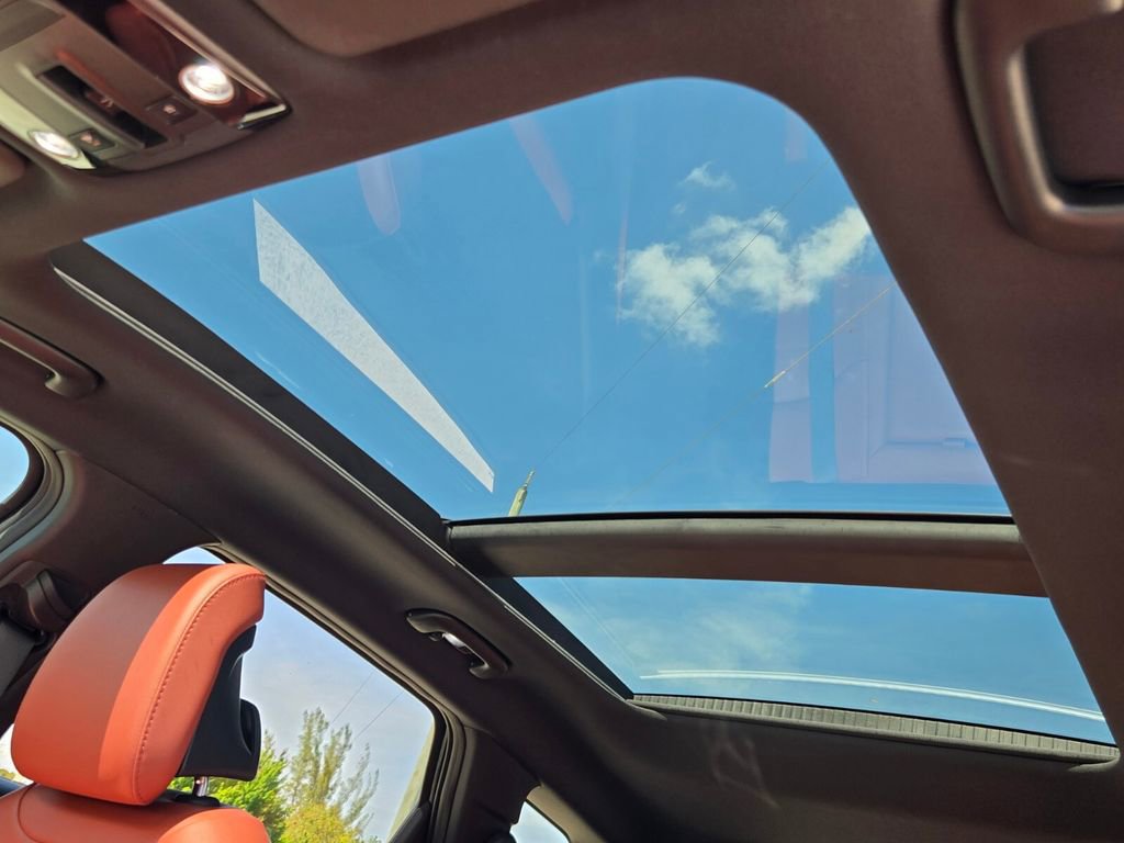 Used 2024 Kia Sportage SX image 19