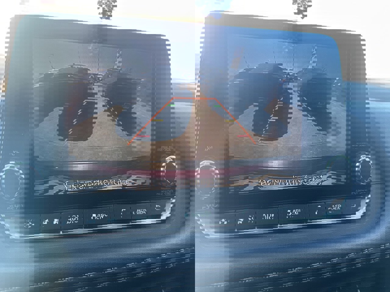 Used 2023 Nissan Rogue SV image 6