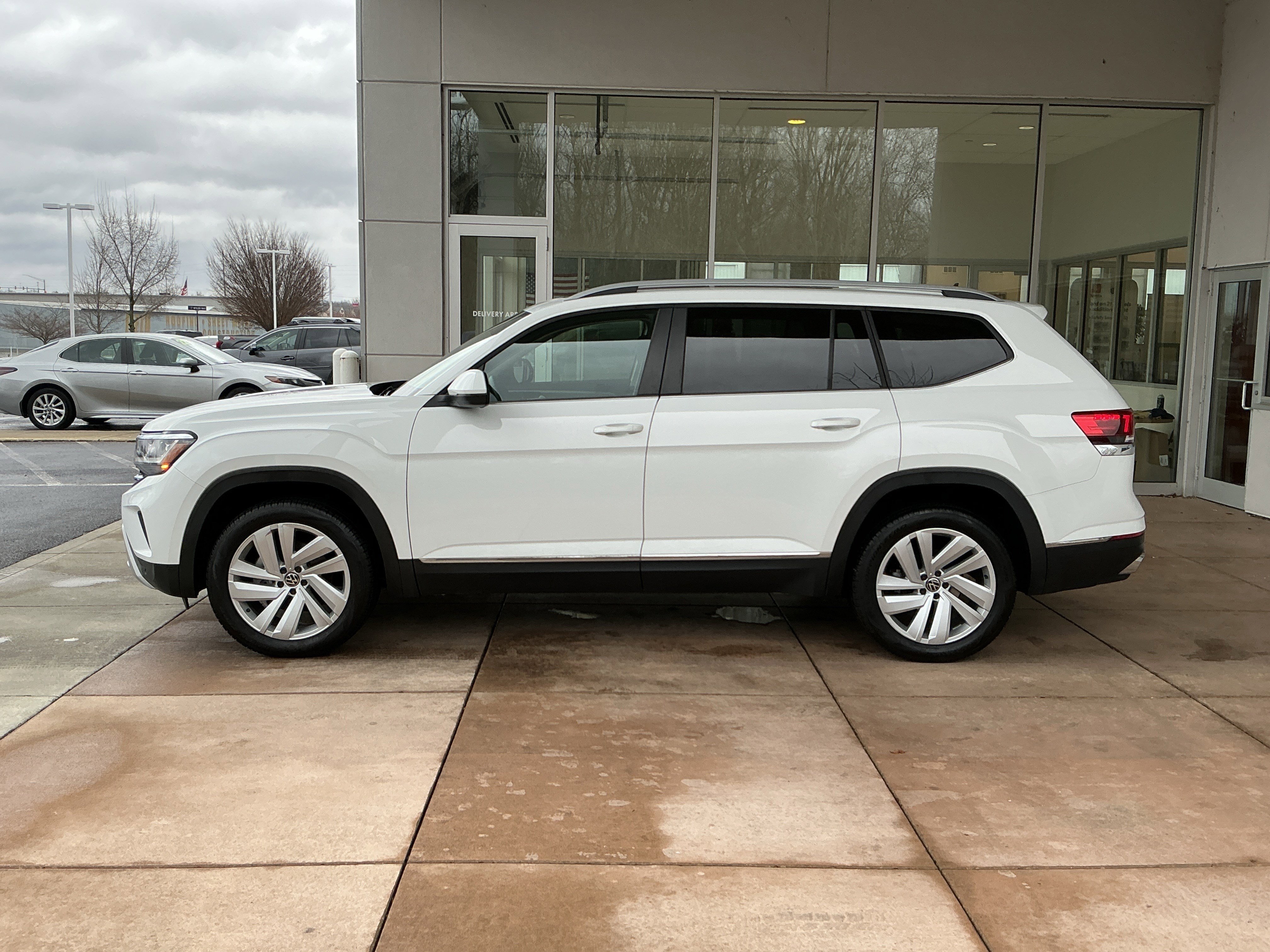 Used 2021 Volkswagen Atlas SEL image 19