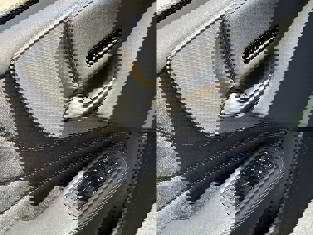 Certified 2025 Lexus LS 500 F Sport w/ Dynamic Handling Package image 24