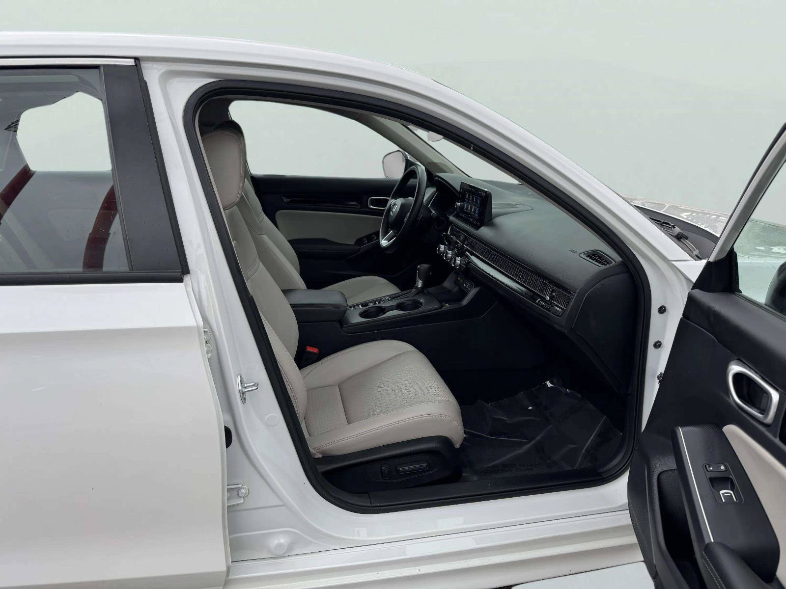 Used 2024 Honda Civic Touring image 42
