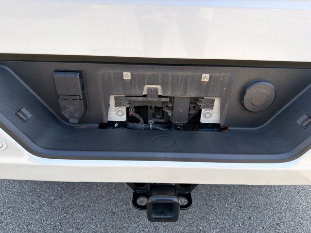 Used 2022 Chevrolet Silverado 1500 High Country w/ High Country Premium Package AWD/4WD image 20