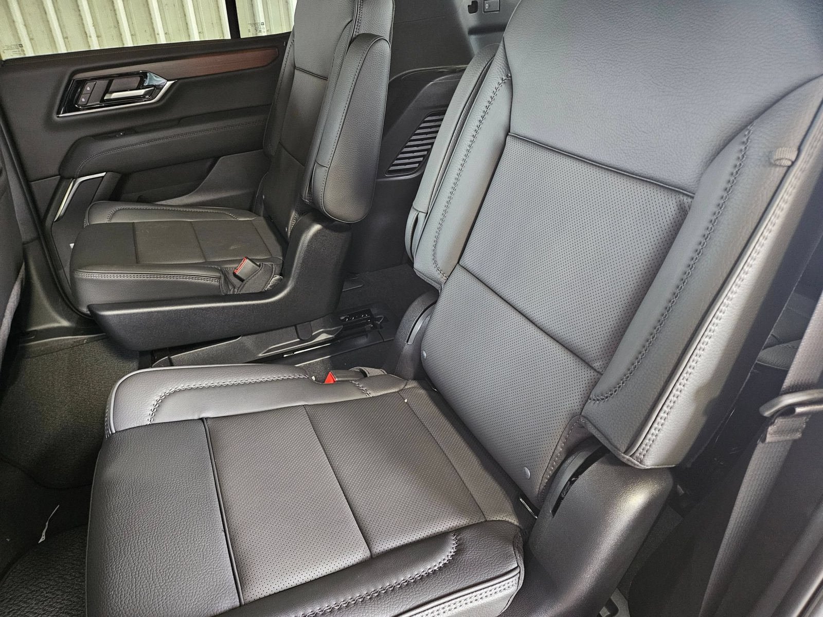 New 2026 GMC Yukon Denali AWD/4WD image 27