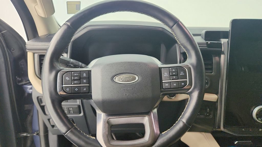 Used 2022 Ford Expedition Max Platinum RWD image 15