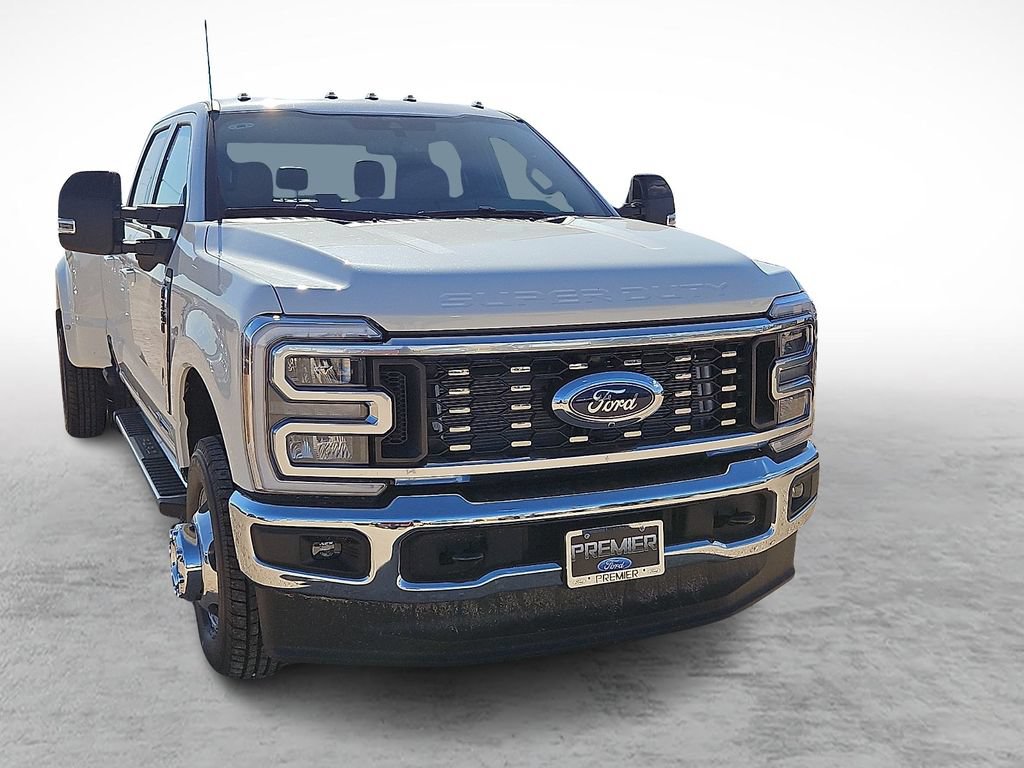New 2026 Ford F350 Lariat AWD/4WD image 2