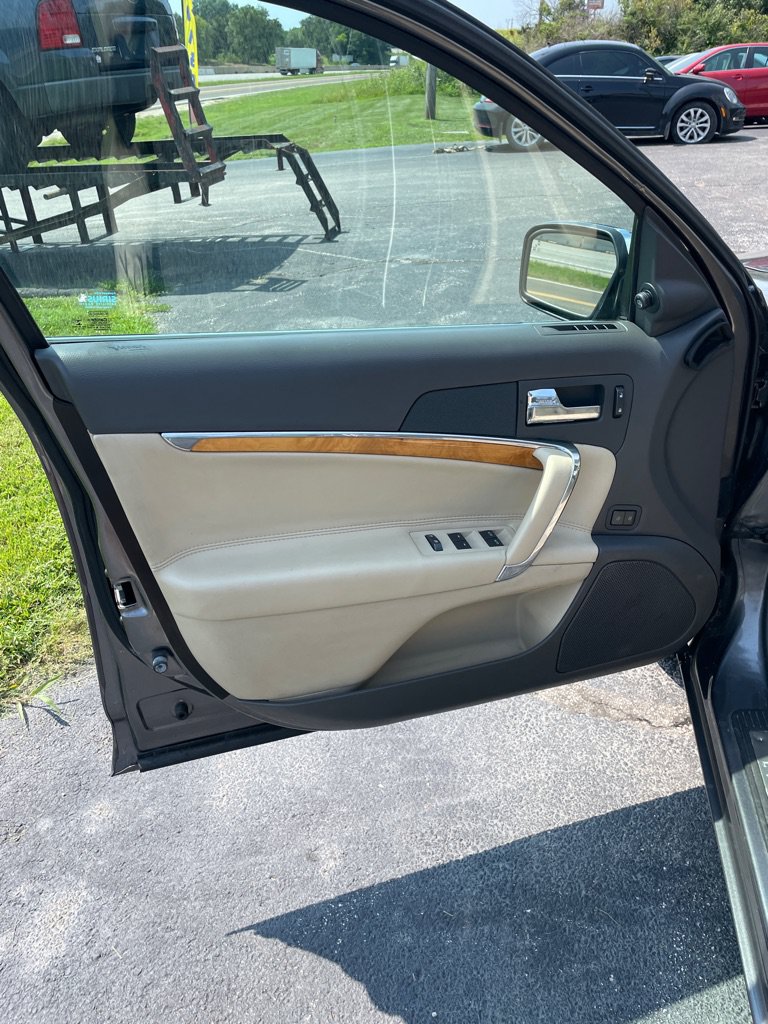 Used 2012 Lincoln MKZ AWD image 10