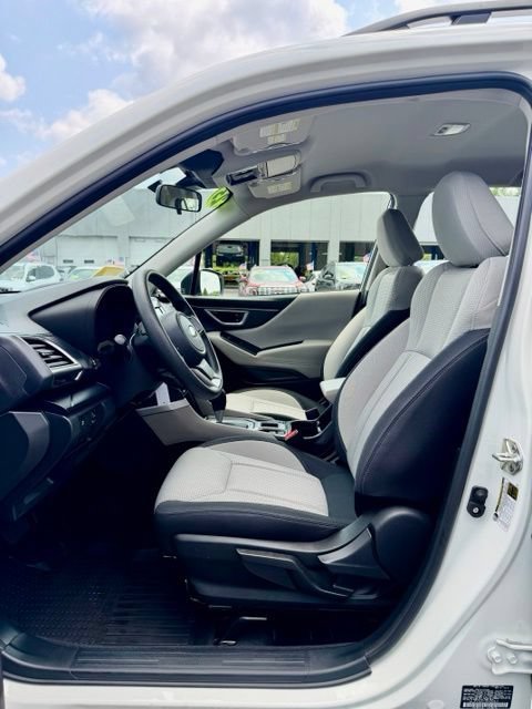 Used 2023 Subaru Forester AWD/4WD image 11