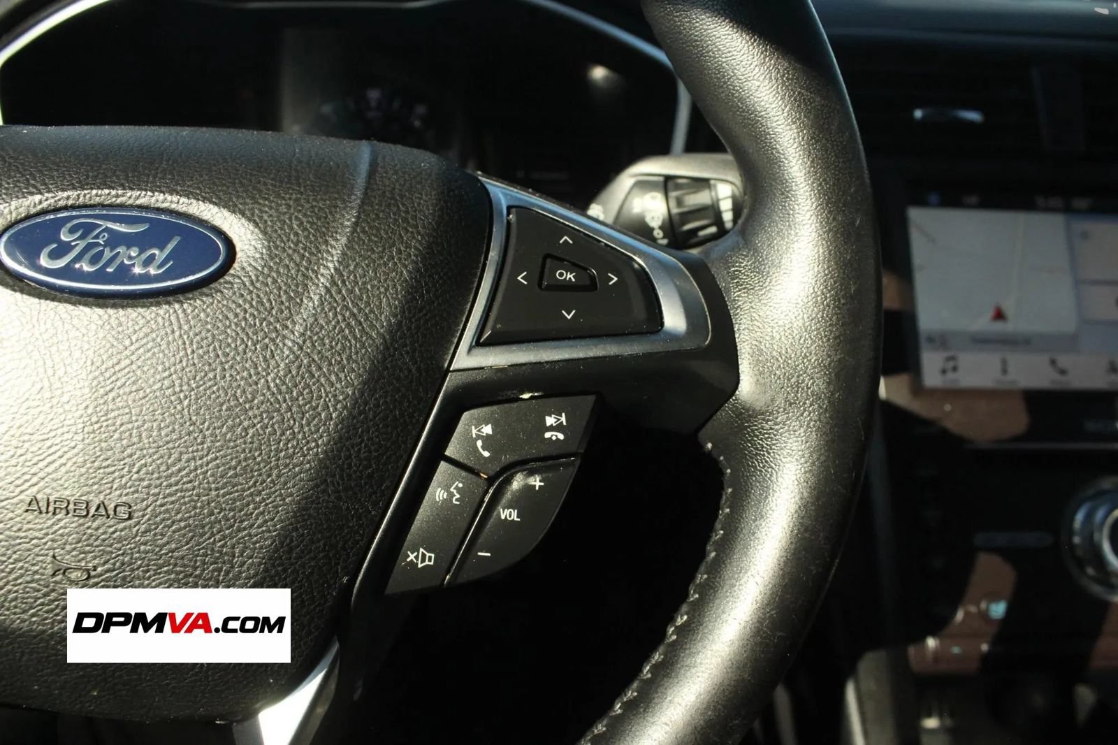 Used 2019 Ford Fusion Energi Titanium FWD image 21