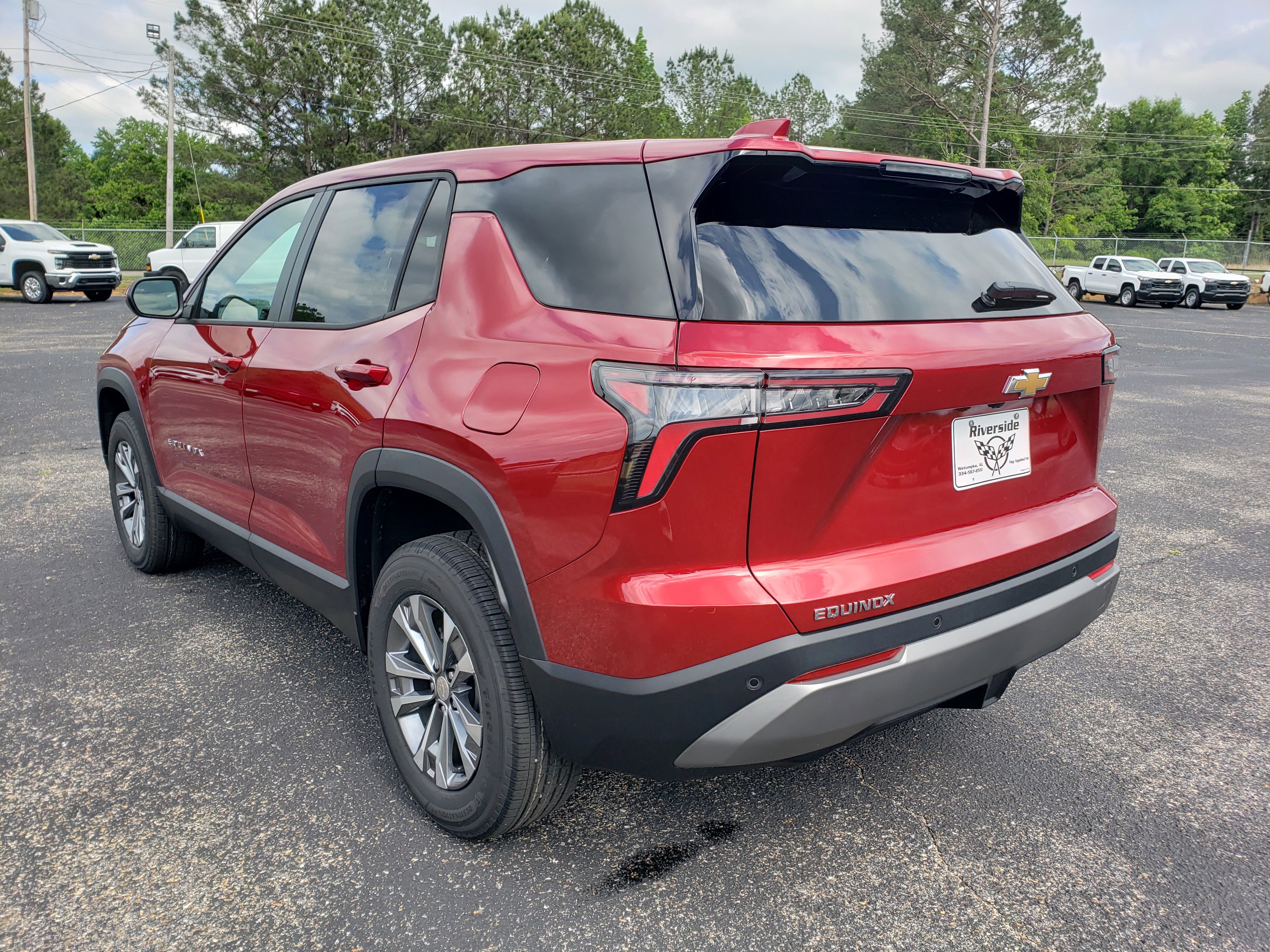 New 2026 Chevrolet Equinox LT w/ Convenience Package II FWD image 4