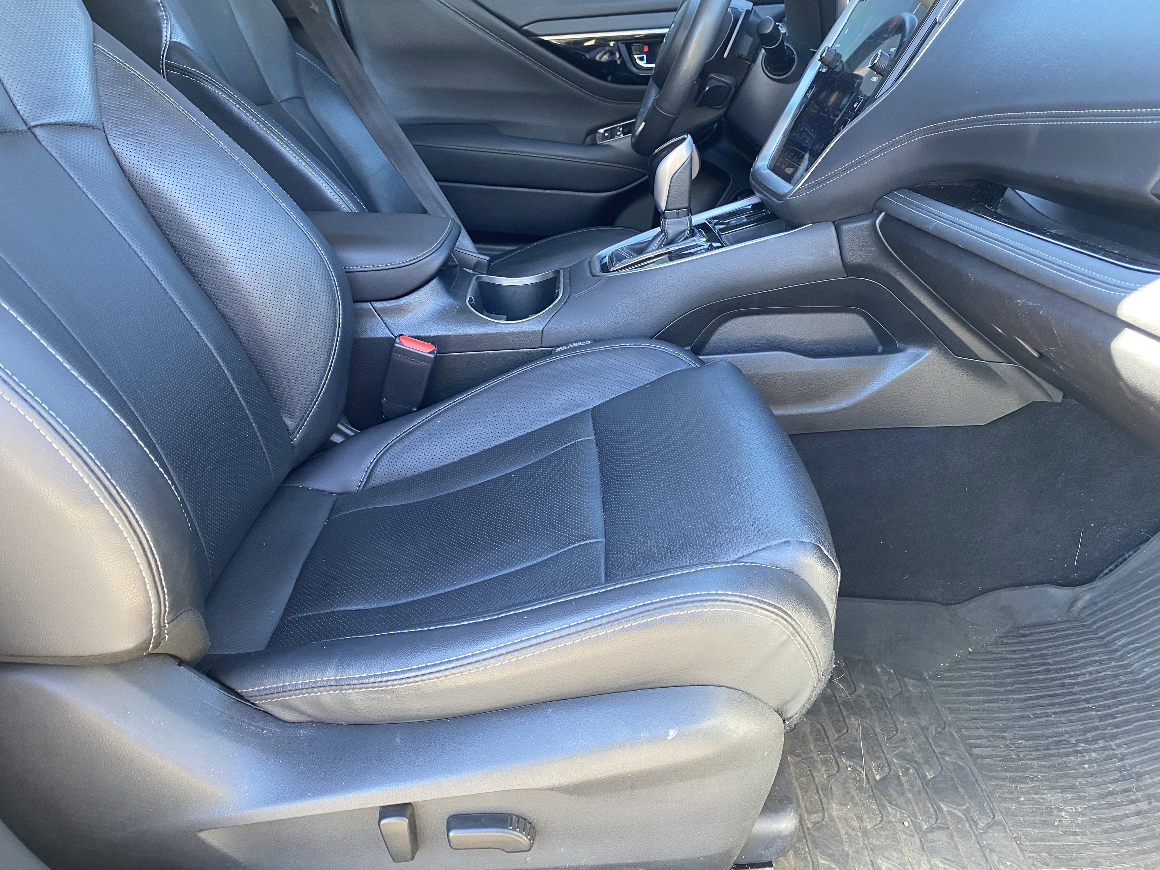 Used 2023 Subaru Outback Touring image 11