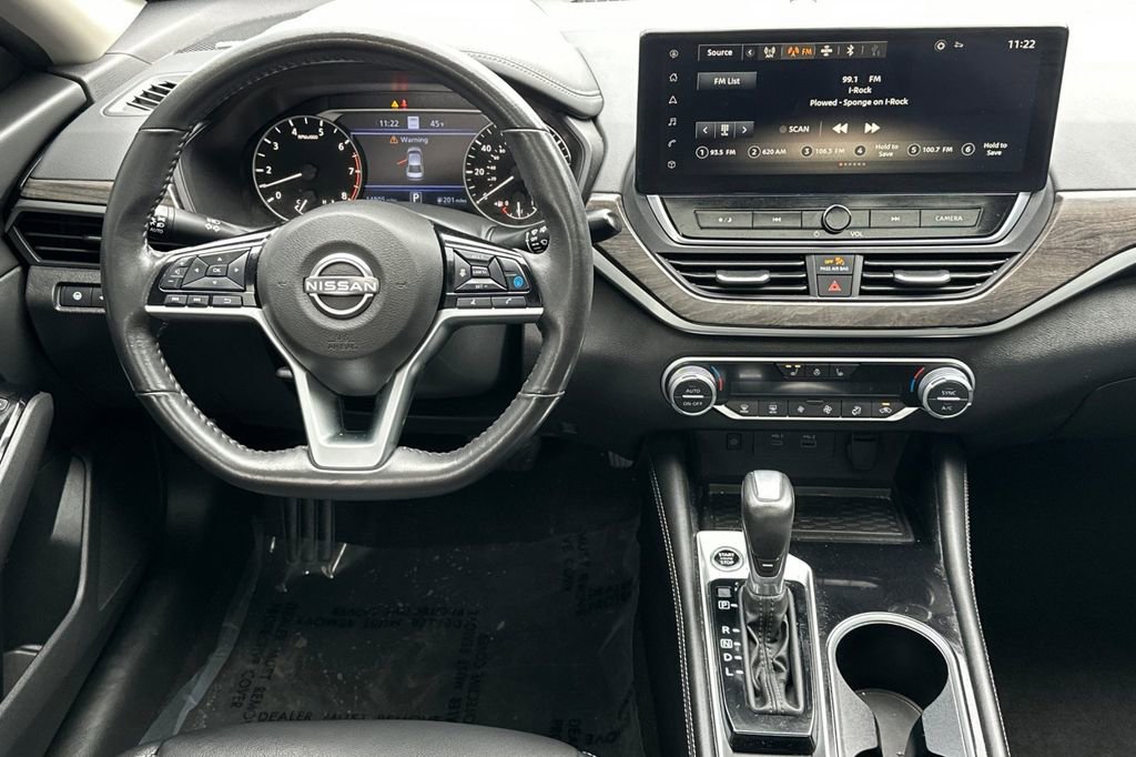 Used 2024 Nissan Altima 2.5 SL FWD image 14