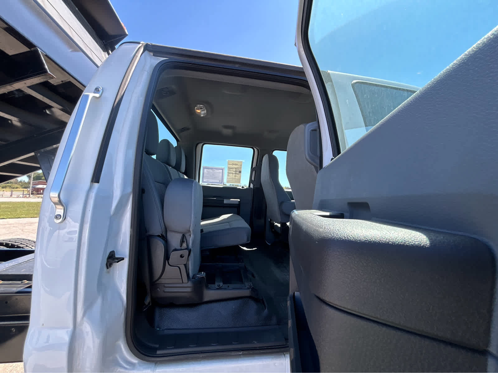 Used 2023 Ford F650 2WD Crew Cab Super Duty image 6