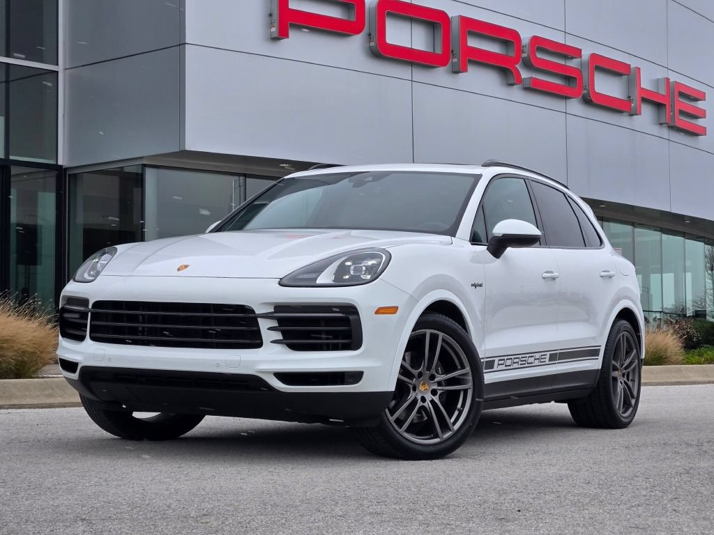 Used 2023 Porsche Cayenne Platinum Edition AWD/4WD image 1
