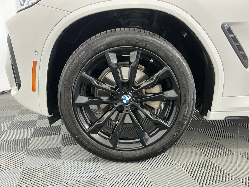 Used 2025 BMW X4 xDrive30i w/ Premium Package AWD/4WD image 33