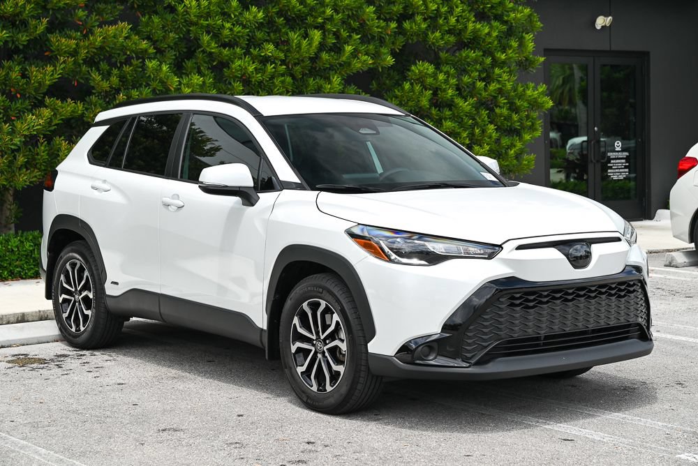 Used 2023 Toyota Corolla Cross AWD Hybrid image 3