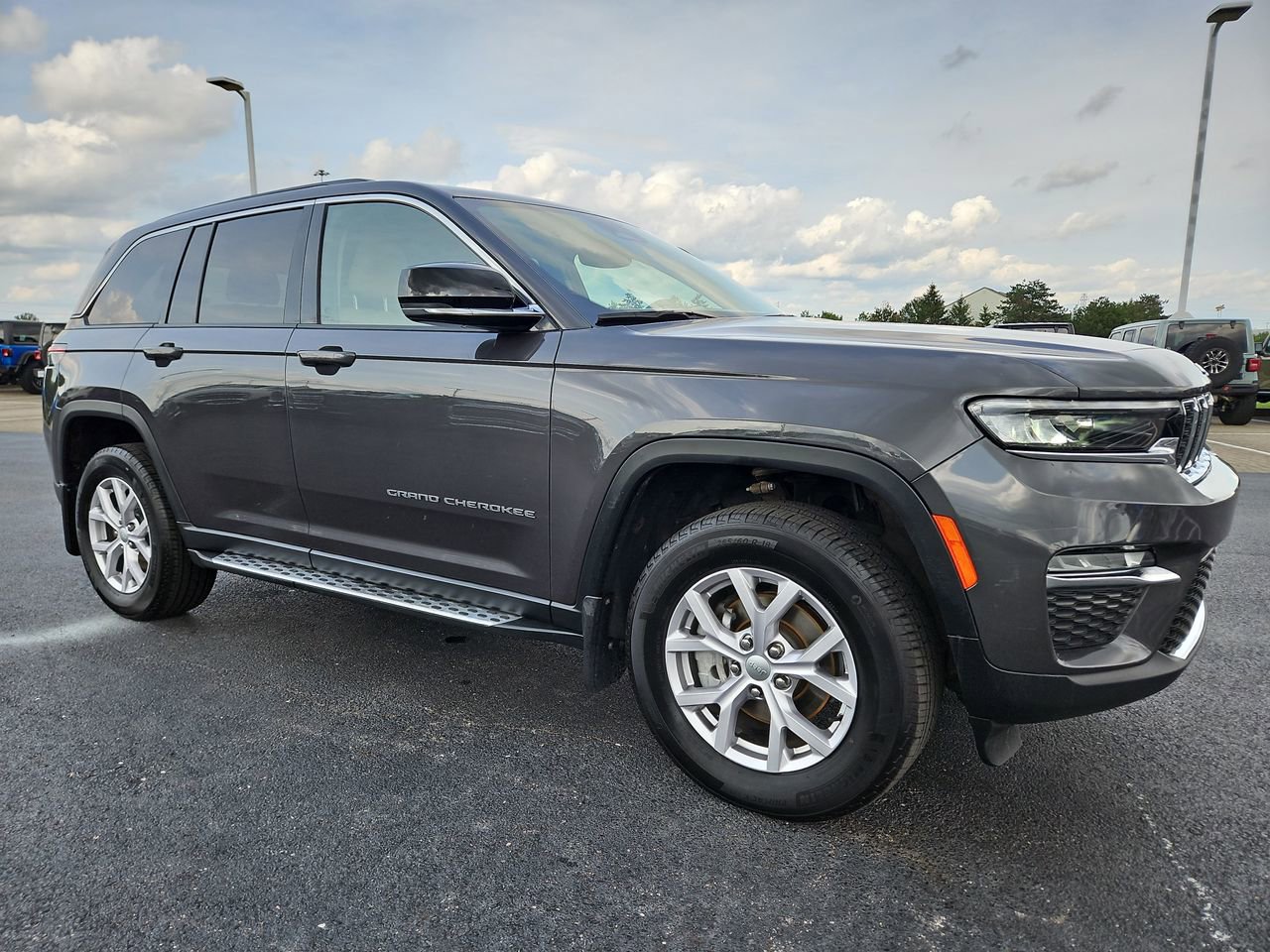 Used 2022 Jeep Grand Cherokee Limited w/ Trailer Tow Prep Group