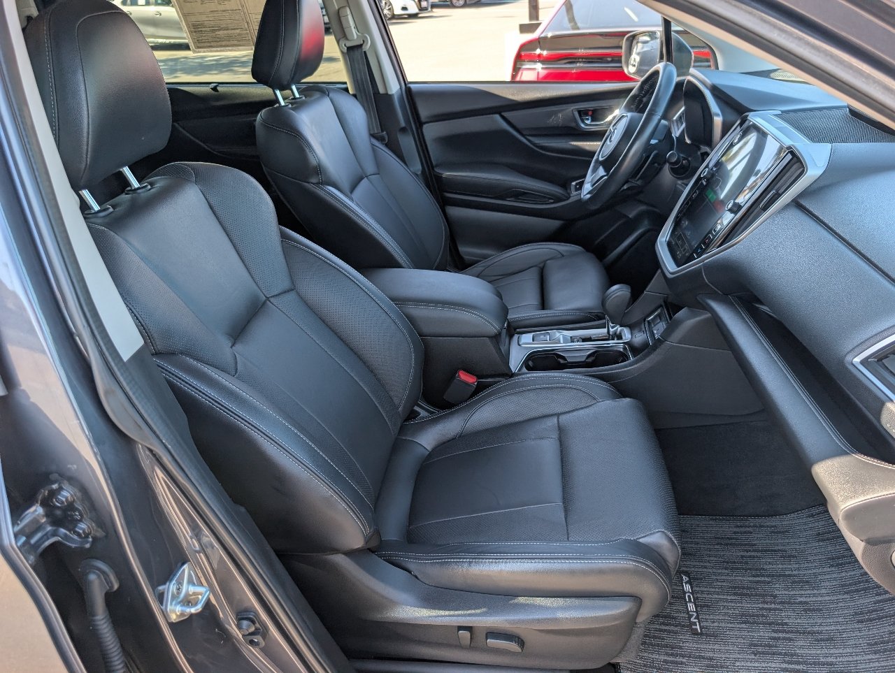 Used 2023 Subaru Ascent Limited AWD/4WD image 9