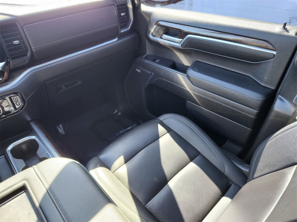 Used 2022 GMC Sierra 1500 Elevation w/ Elevation Premium Package image 13