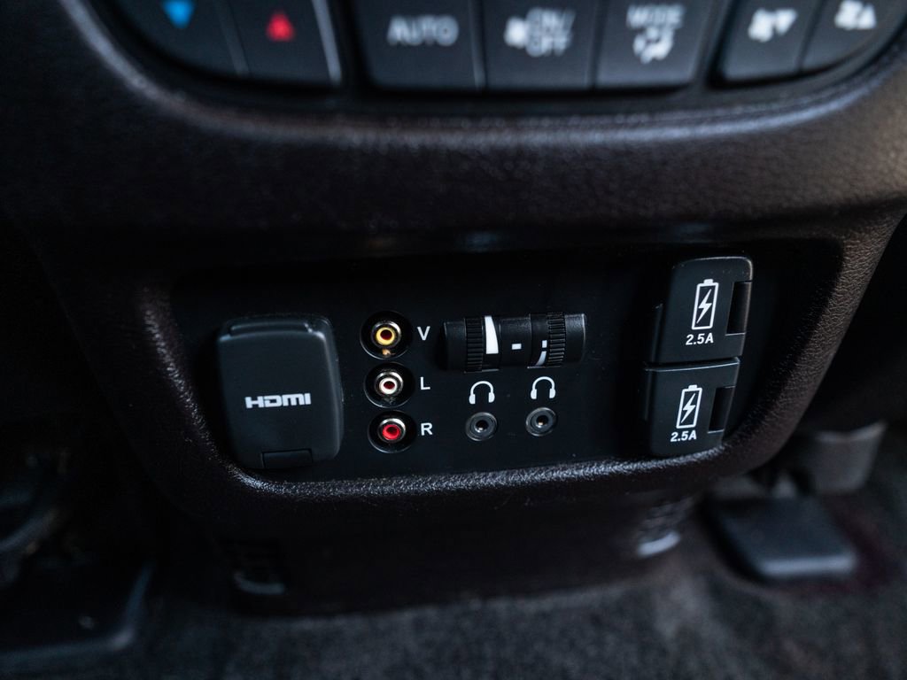 Certified 2018 Acura MDX w/ Advance & Entertainment image 48