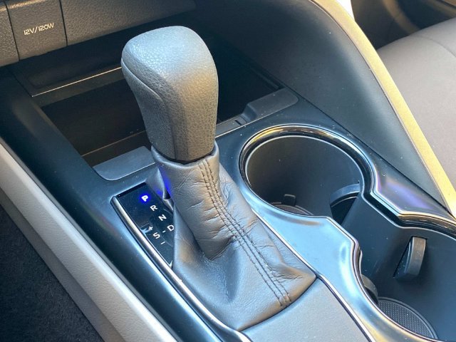 Used 2020 Toyota Camry LE FWD image 27