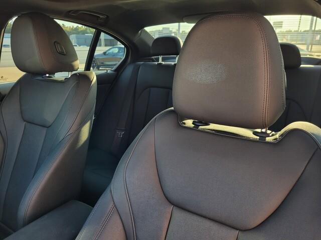 Used 2021 BMW 330i Sedan w/ Premium Package image 29