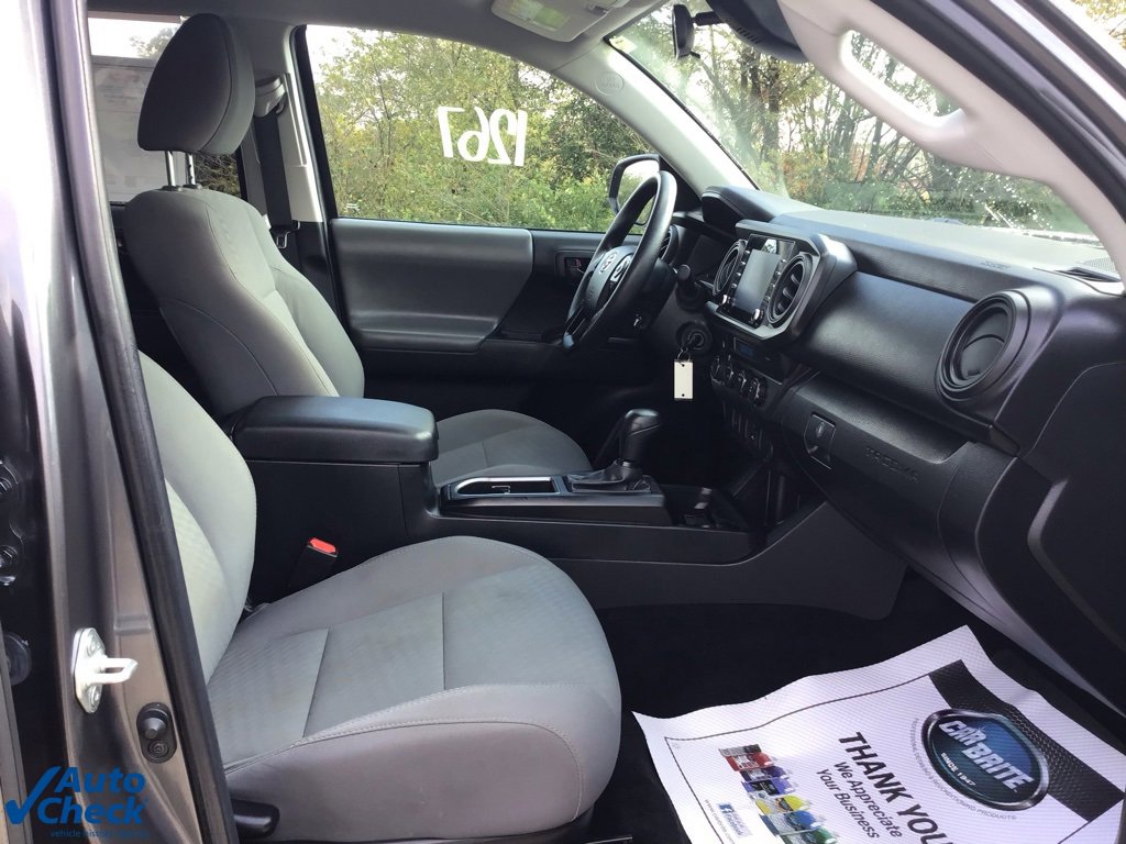 Used 2022 Toyota Tacoma SR image 19