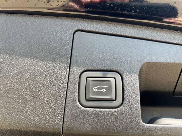 Certified 2021 Cadillac XT4 Premium Luxury w/ Driver Assist Package image 20