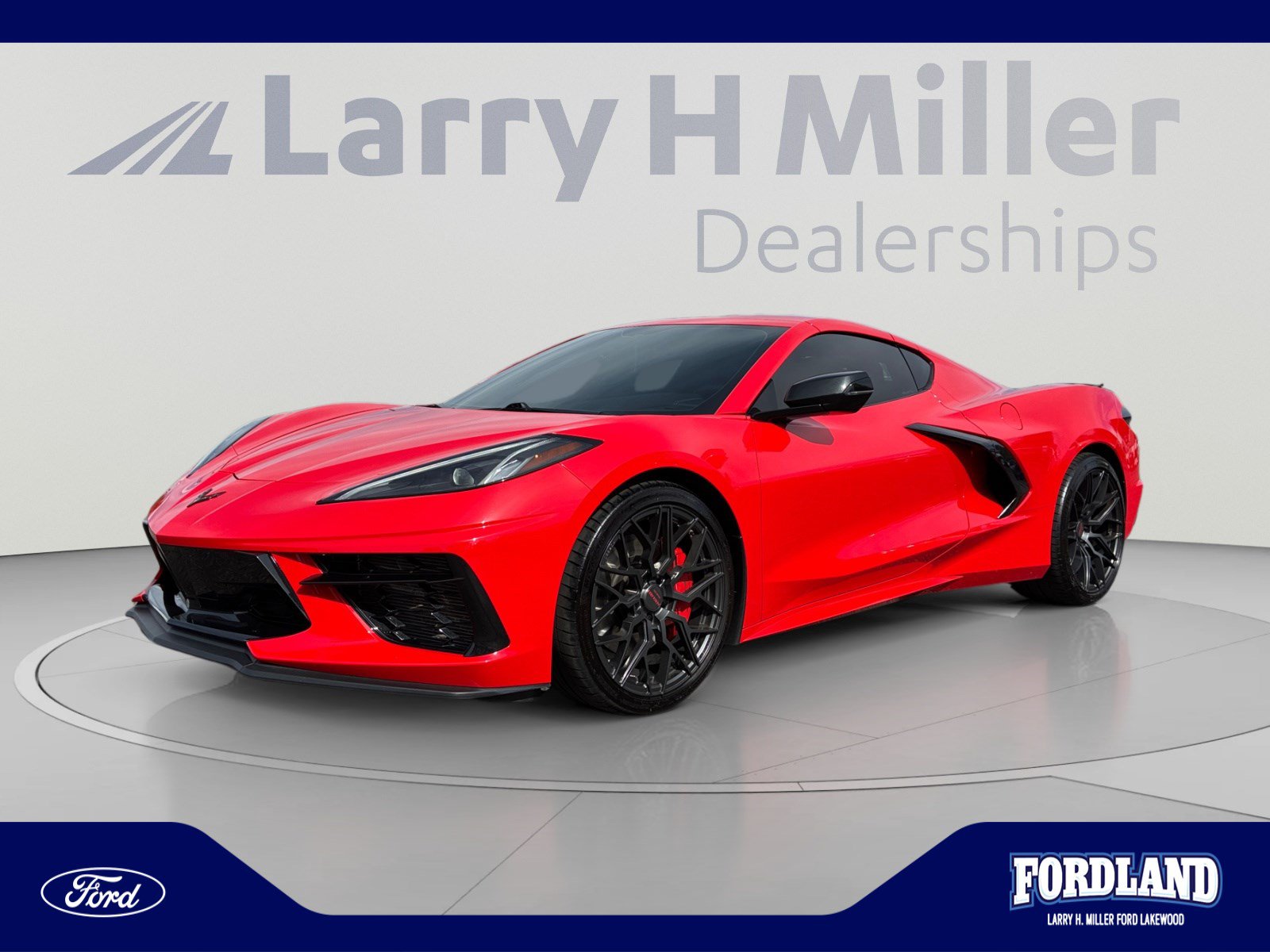 Used 2022 Chevrolet Corvette Stingray Coupe w/ Z51 Performance Package RWD image 1