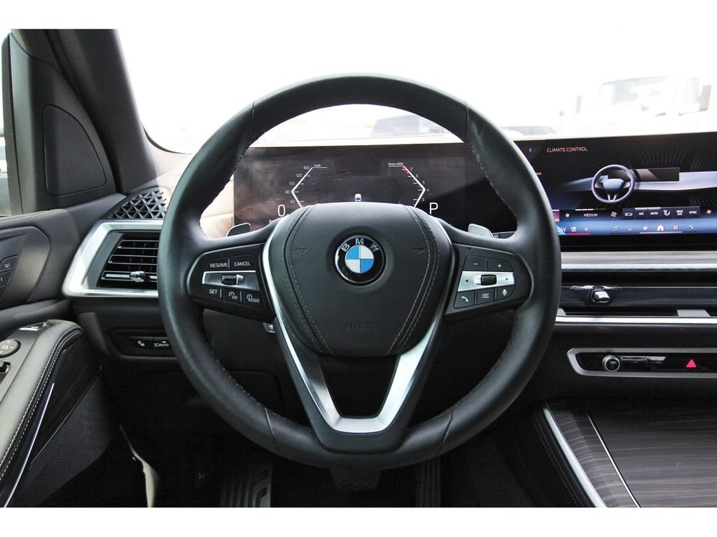 Used 2025 BMW X5 sDrive40i w/ Parking Assistance Package RWD image 17
